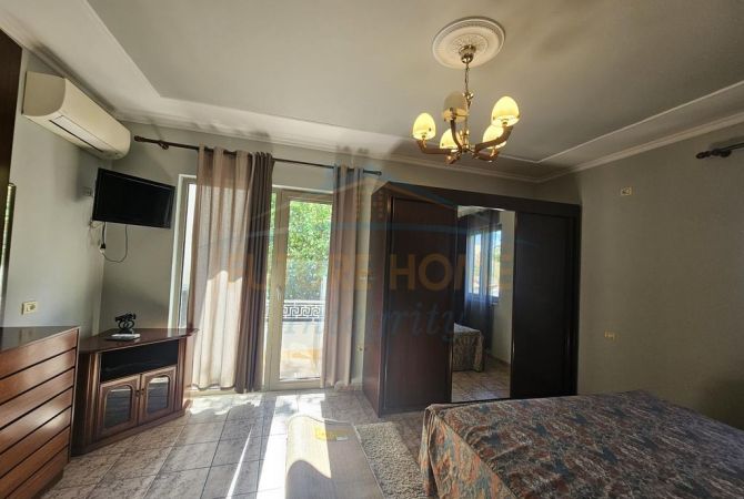 Shtepi me qera Apartament ne Tirane, 3+1, Mobilimi E mobiluar, Pagesa 800  Euro.