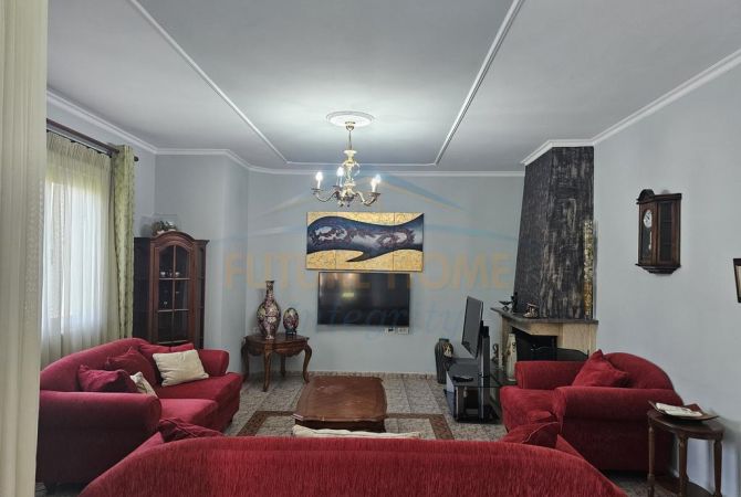 Shtepi me qera 3+1 ne Tirane - 800 Euro
