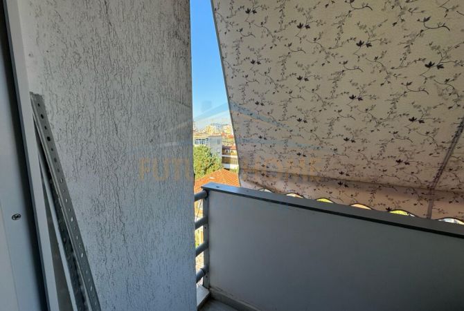 Shtepi ne shitje Apartament ne Tirane, 2+1, Mobilimi E mobiluar, Pagesa 203,000  Euro.