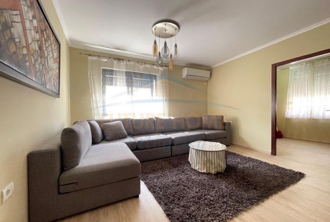 Shtepi me qera 2+1 ne Tirane - 600 Euro