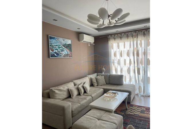 Shtepi me qera 2+1 ne Tirane - 650 Euro