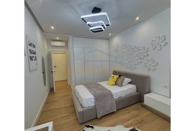 Shtepi ne shitje Apartament ne Tirane, 3+1, Mobilimi E mobiluar, Pagesa 312,000  Euro.