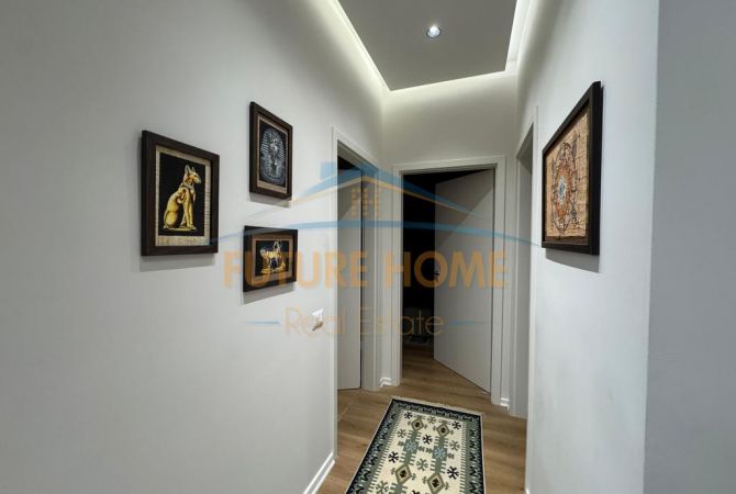 Shtepi ne shitje Apartament ne Tirane, 2+1, Mobilimi E mobiluar, Pagesa 155,000  Euro.