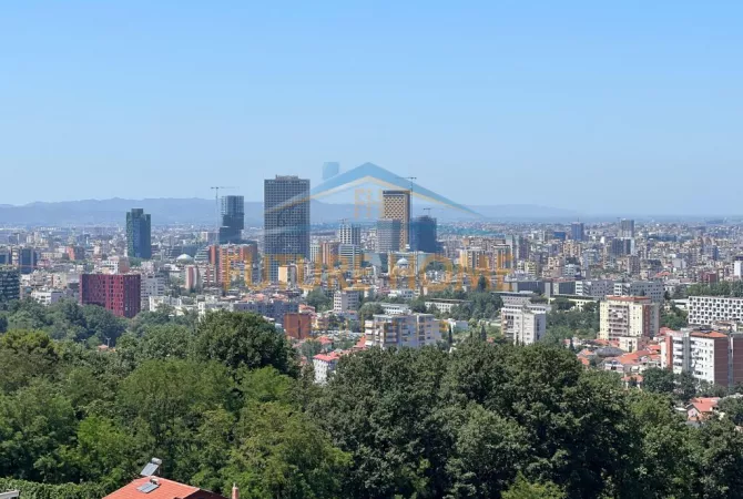 Shtepi ne shitje Apartament ne Tirane, 2+1, Mobilimi Bosh, pa mobiluar, Pagesa 250,000  Euro.