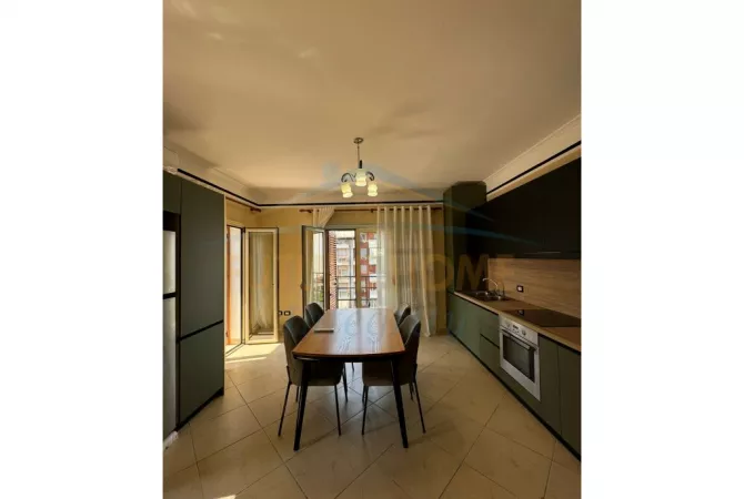 Shtepi me qera 2+1 ne Tirane - 700 Euro