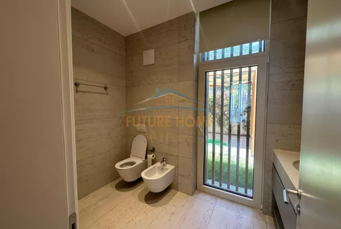 Shtepi ne shitje 2+1 ne Vlore - 550,000 Euro