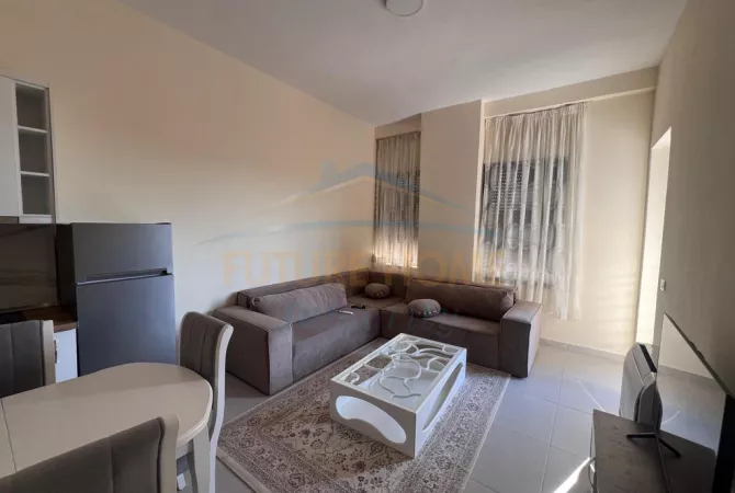 Shtepi me qera 2+1 ne Tirane - 500 Euro