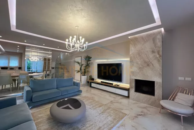 Shtepi ne shitje Vila Luksoze ne Durres, 3+1, Mobilimi E mobiluar, Pagesa 750,000  Euro.