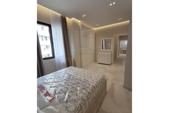 Shtepi me qera Apartament ne Tirane, 2+1, Mobilimi E mobiluar, Pagesa 1,100  Euro.