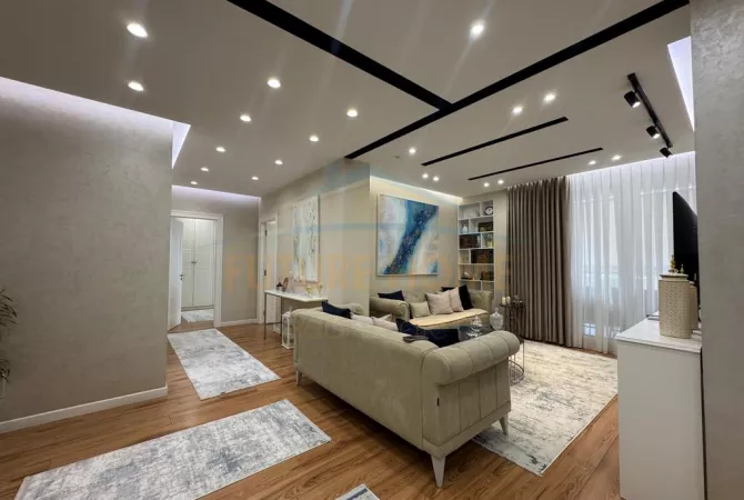 Shtepi ne shitje 3+1 ne Tirane - 290,000 Euro