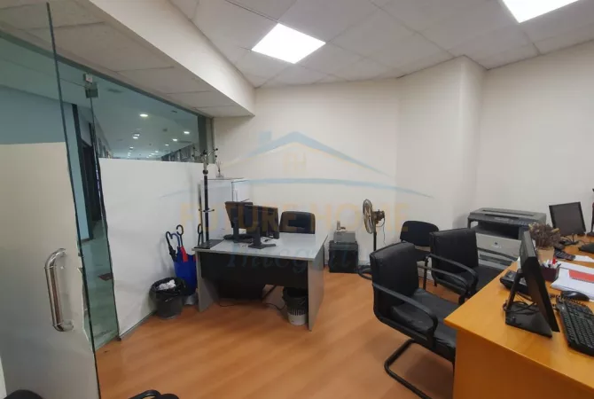 Shitet, Ambient Biznesi, Qender, Tirane