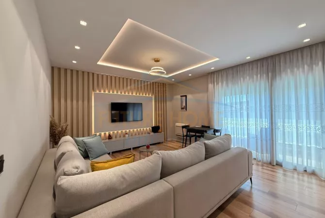 Shtepi ne shitje 1+1 ne Tirane - 250,000 Euro