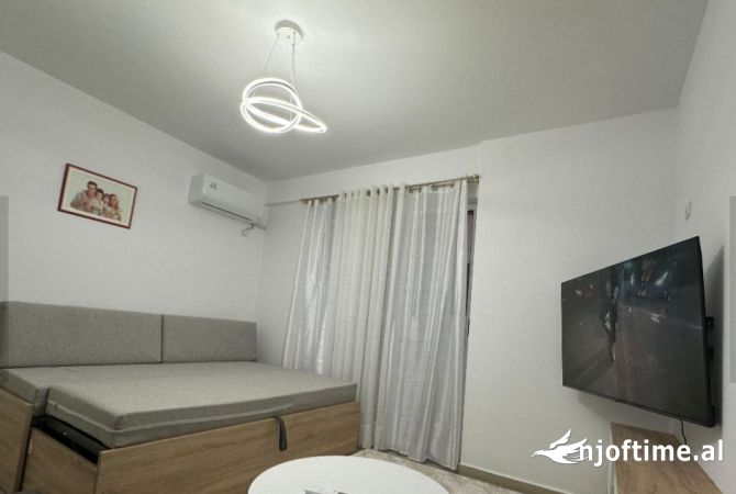 Shtepi me qera 2+1 ne Tirane - 480 Euro