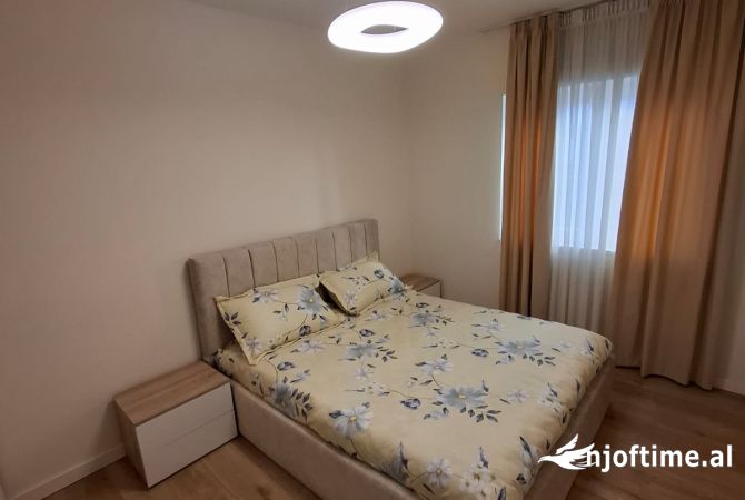 Shtepi me qera Apartament ne Tirane, 2+1, Mobilimi E mobiluar, Pagesa 600  Euro.