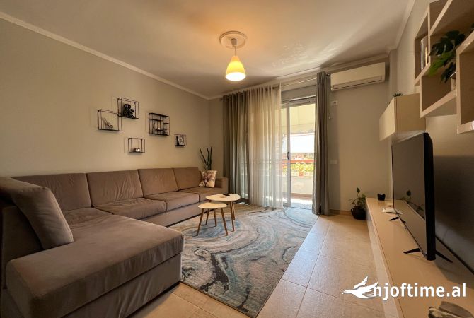 Shtepi ne shitje 2+1 ne Tirane - 215,000 Euro