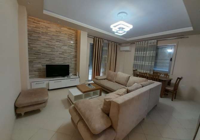 Shtepi me qera 2+1 ne Tirane - 550 Euro
