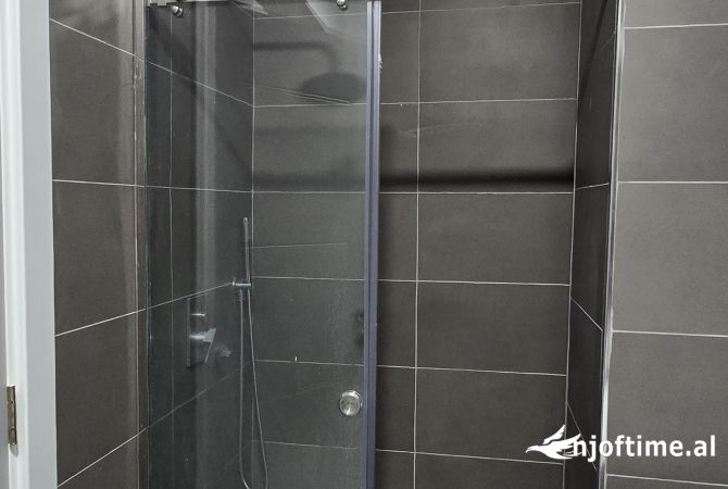 Shtepi me qera Apartament ne Tirane, 1+1, Mobilimi E mobiluar, Pagesa 450  Euro.