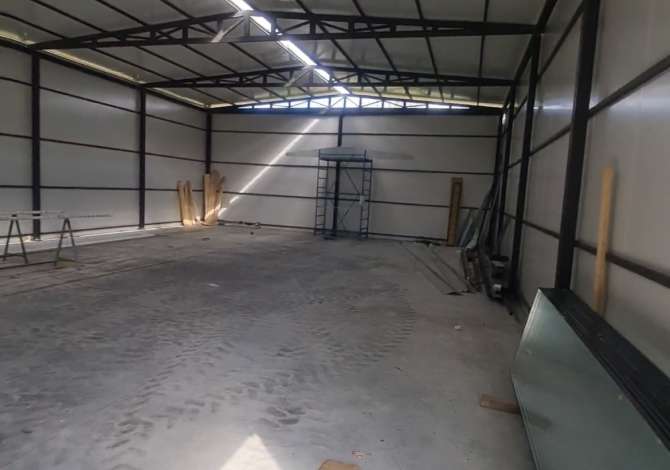 Ambient biznesi me qera 4+1 ne Tirane - 700 Euro