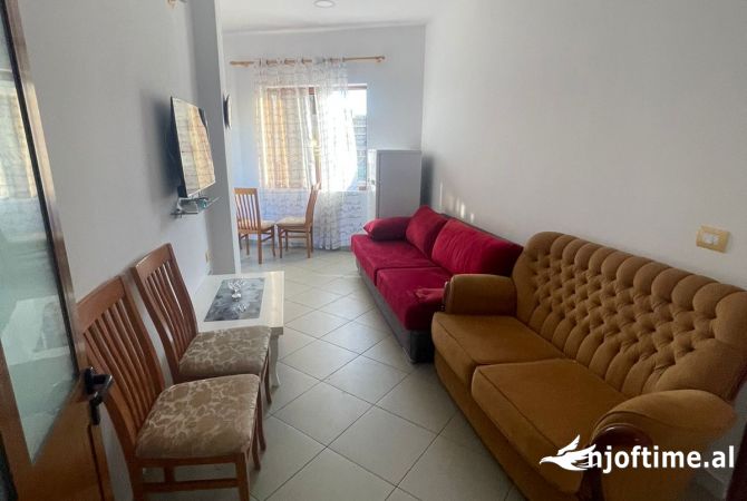 Shtepi me qera 1+1 ne Tirane - 300 Euro