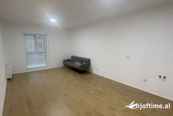 Shtepi ne shitje 2+1 ne Tirane - 105,000 Euro