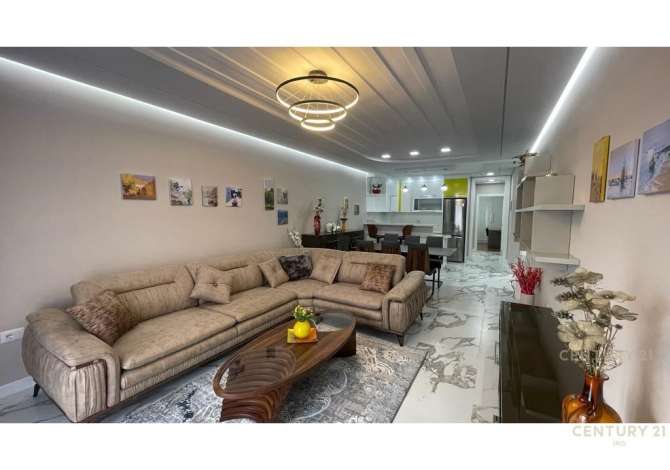Shtepi me qera 2+1 ne Tirane - 1,400 Euro
