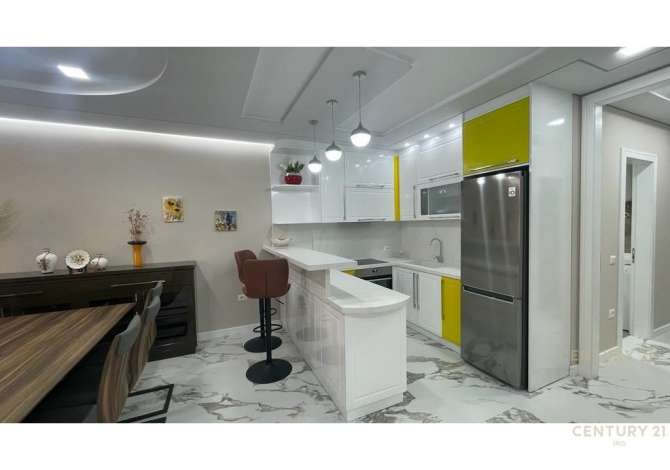 Shtepi me qera 2+1 ne Tirane - 1,400 Euro