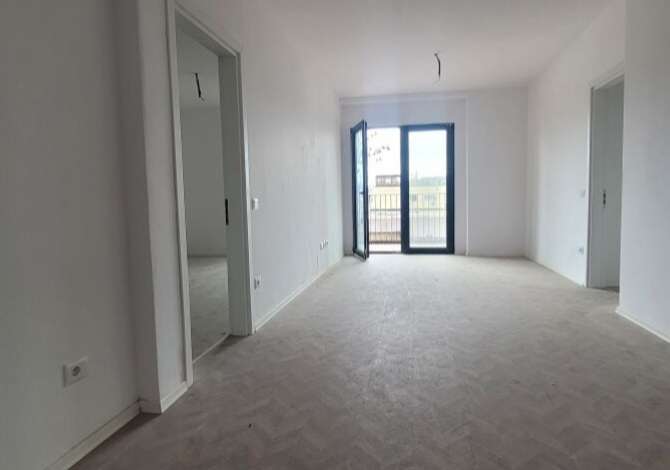Ambient biznesi me qera 3+1 ne Tirane - 1,400 Euro