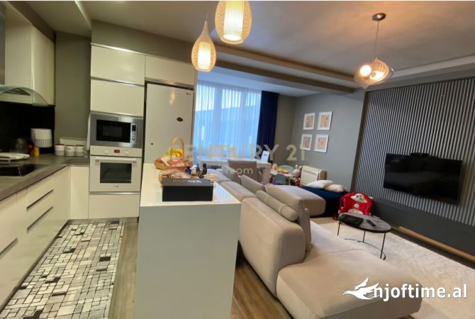 Shtepi ne shitje 2+1 ne Tirane - 240,000 Euro