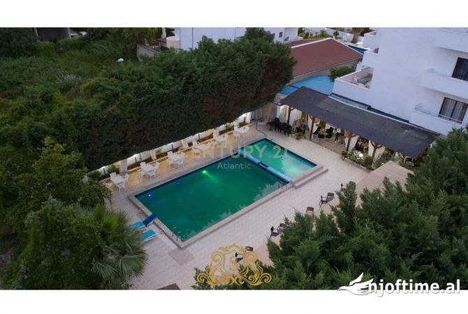 Ambient biznesi me qera 5+1 ne Durres - 11,000 Euro