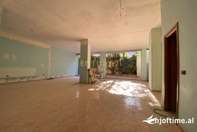 Ambient biznesi me qera 3+1 ne Tirane - 5,500 Euro