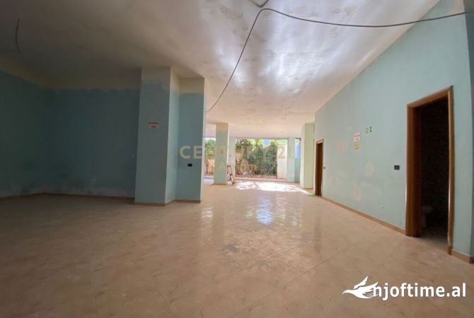 Ambient biznesi me qera 3+1 ne Tirane - 5,500 Euro