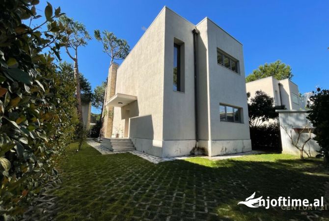 Shtepi ne shitje 3+1 ne Durres - 700,000 Euro