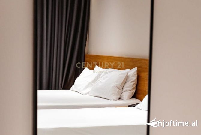 Ambient biznesi ne shitje 5+1 ne Sarande - 2,500,000 Euro