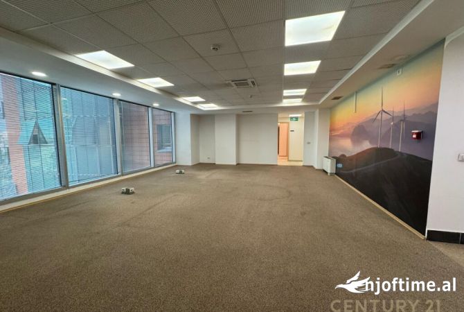 🌟 Ambient me qira per zyra tek Qendra Tregtare ETC 🌟