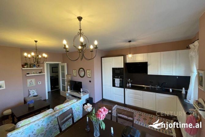Shtepi me qera 1+1 ne Tirane - 900 Euro