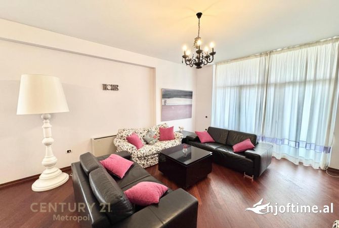 Shtepi me qera 2+1 ne Tirane - 1,300 Euro
