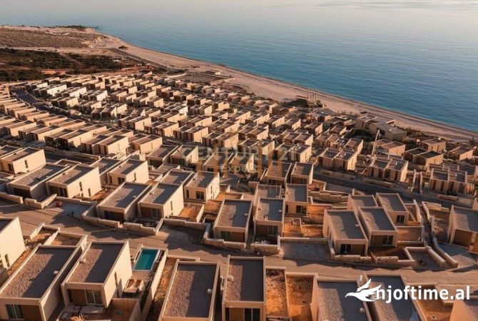 Shtepi ne shitje Vila Luksoze ne Himare, 3+1, Mobilimi E mobiluar, Pagesa 2,500,000  Euro.