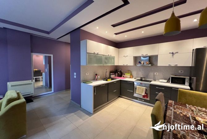 Shtepi me qera 2+1 ne Tirane - 650 Euro