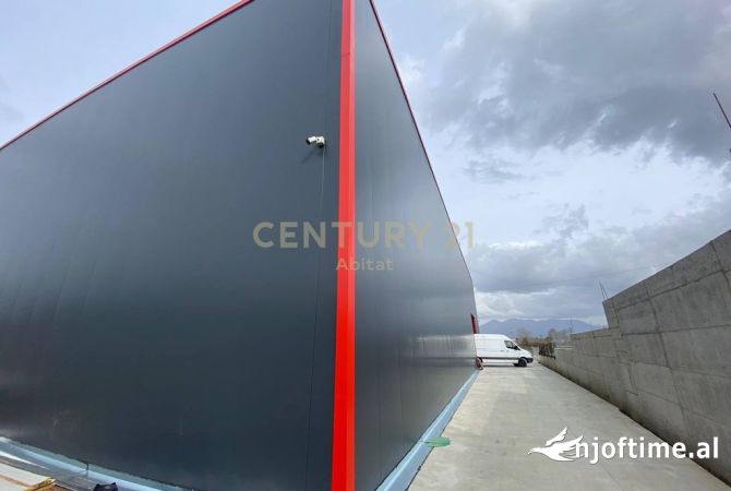 Ambient biznesi me qera 6+1 ne Tirane - 3,000 Euro
