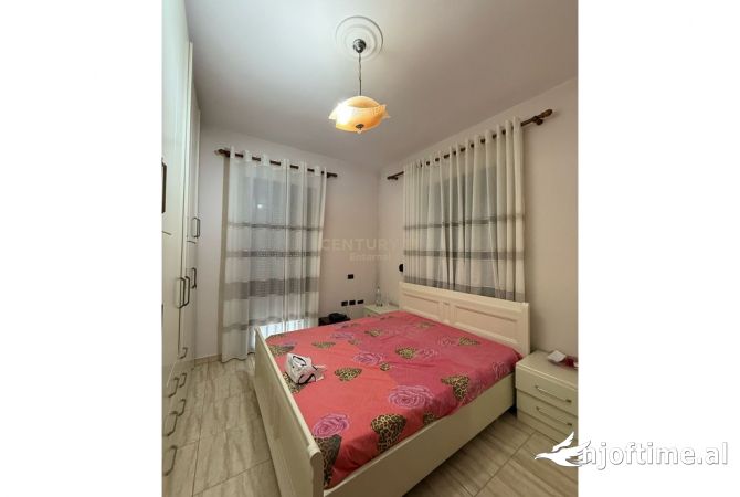 Shtepi me qera 2+1 ne Tirane - 550 Euro