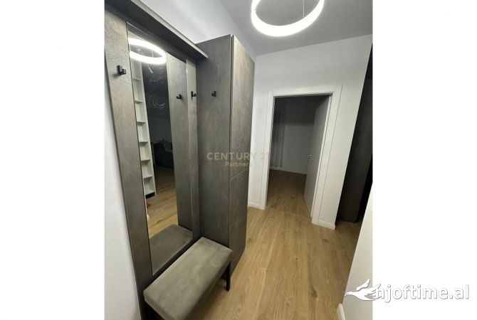 Shtepi me qera Apartament ne Tirane, 2+1, Mobilimi E mobiluar, Pagesa 550  Euro.