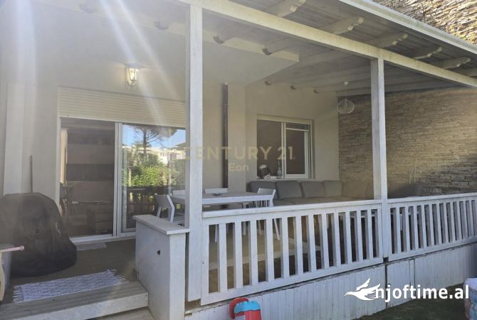 Shtepi ne shitje Apartament ne Durres, 2+1, Mobilimi E mobiluar, Pagesa 265,000  Euro.