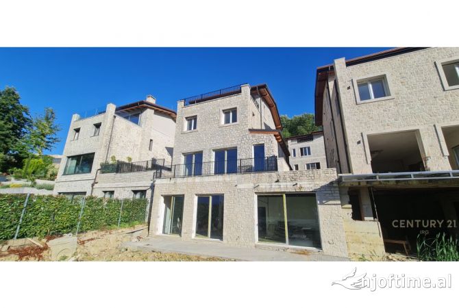 Shtepi ne shitje 3+1 ne Tirane - 950,000 Euro