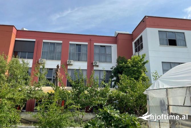 Ambient biznesi me qera 3+1 ne Tirane - 6,500 Euro