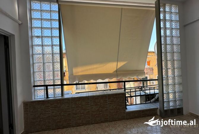 Ambient per Zyra ne Bllok! 🏢📍