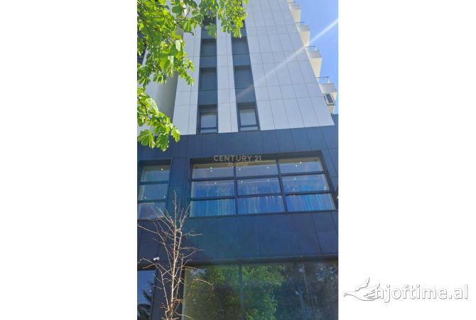 Ambient biznesi me qera 1+1 ne Tirane - 2,500 Euro