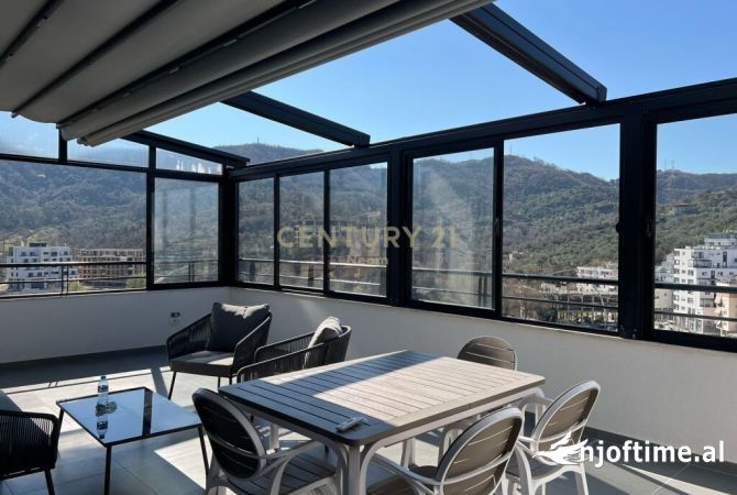 Shtepi me qera 2+1 ne Tirane - 1,800 Euro