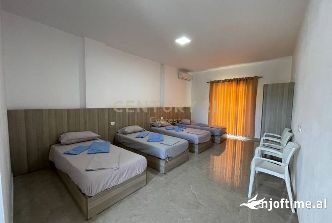 Ambient biznesi me qera 5+1 ne Tirane - 3,500 Euro