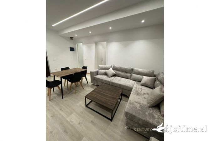 Shtepi me qera Apartament ne Tirane, 1+1, Mobilimi E mobiluar, Pagesa 600  Euro.
