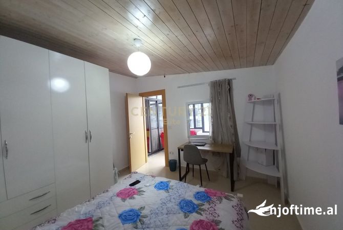 Shtepi me qera 3+1 ne Tirane - 650 Euro